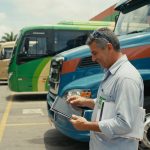 BNDES libera R$ 21 bilhões para renovar frota de caminhões e ônibus no Brasil. Juros de 13% ao ano e prazo de até 10 anos para autônomos.