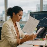 Kraken recebe aprovação preliminar de Dubai para operar nos Emirados com dirham, margem e balcão institucional. Entenda o impacto para o mercado cripto.