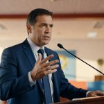 Ministro Durigan rejeita compensar empresas pelo fim da escala 6x1, defendendo que hora de trabalho pertence ao trabalhador. Comissão vota em 26 de maio.