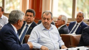 Senado vota hoje PEC que acaba com escala 6x1 e reduz jornada para 40 horas semanais com dois dias de folga. Entenda as mudanças e o impacto para trabalhadores.